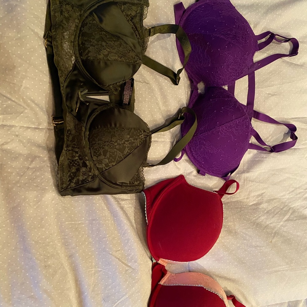 Victoria’s Secret 36 DD bras